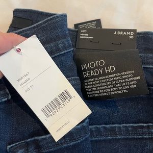 NWT j Brand 620 Mid Rise Super Skinny